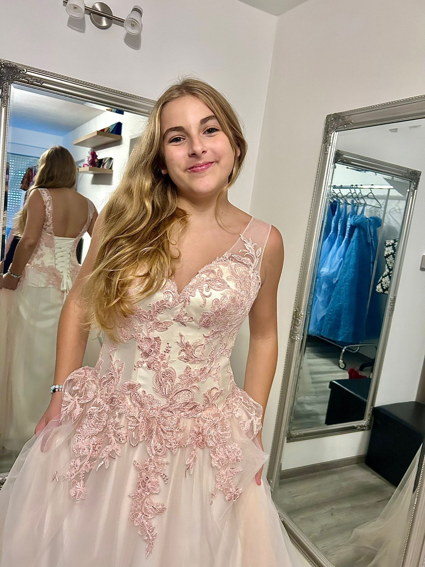  Svatební šaty-  výprodej